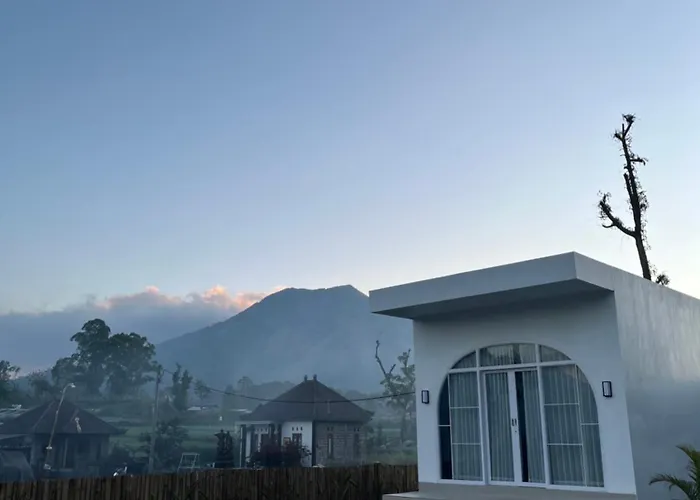 Montana By Volcano Garden 3*